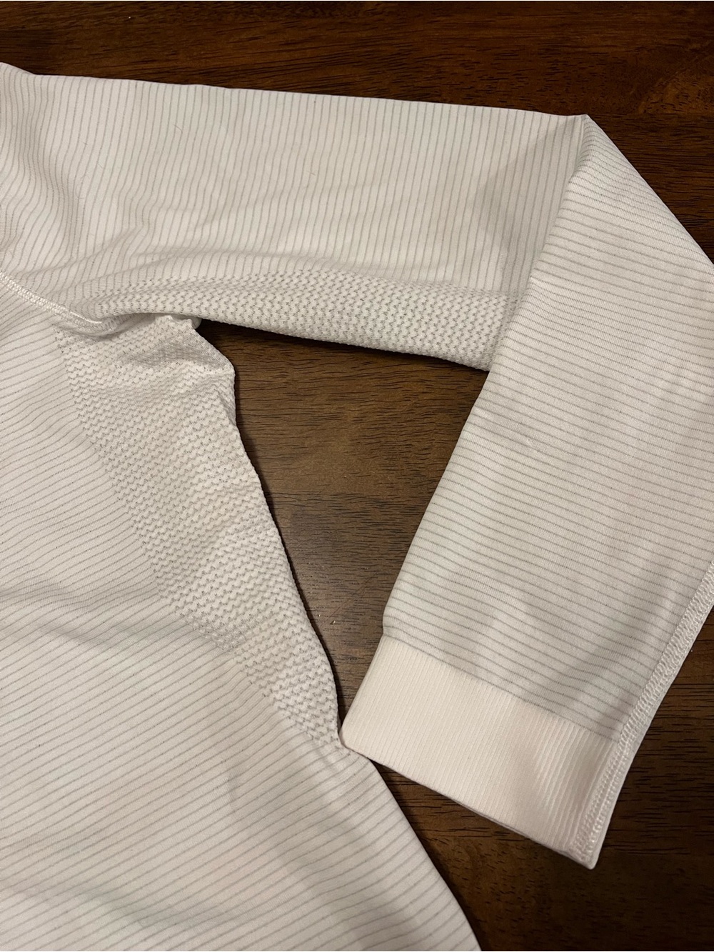 Lululemon Swiftly Tech Long Sleeve (Breeze) *Relaxed Fit Size 10 - Picture 13 of 14